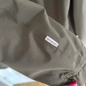 Men’s khaki Timberland dryvent waterproof jacket size XL - Image 4