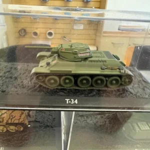 11 x Armoured Military Tanks all boxed as new - Image 2