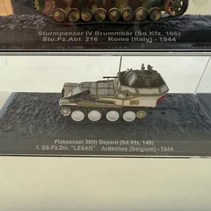 11 x Armoured Military Tanks all boxed as new - Image 7