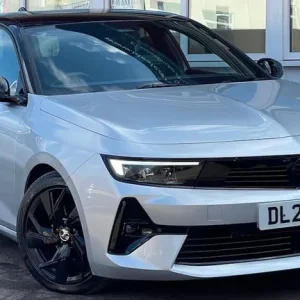 2023 Vauxhall Astra 1.2 Turbo GS Hatchback - Image 2