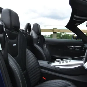 2020 Mercedes-AMG GT Roadster Premium - Image 5