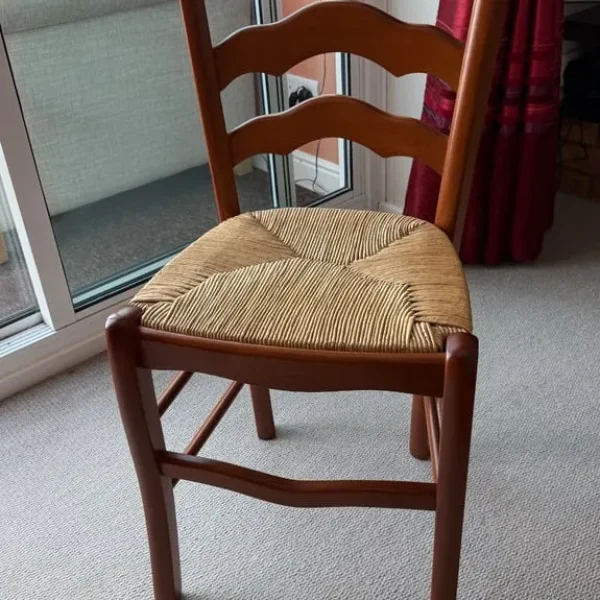 6 Dining Room Chairs