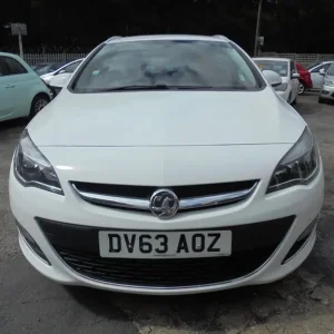 2013 Vauxhall Astra 2.0 CDTi 16V EcoFLEX SRi 5-door Hatchback Diesel Manual - Image 3