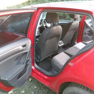 Volkswagen Golf Hatchback 2015 Manual 1.6 Diesel - Image 6