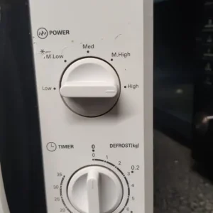 Morrisons 20L 80-0W Easy Use Microwave - Image 2