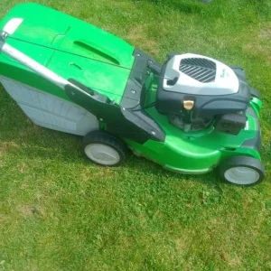 Petrol lawn mower viking mb650v