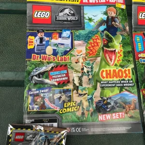 3 X Lego Jurassic World Magazines & 3 Sealed Mini Bags - Image 2