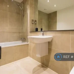 2 bedroom flat in Emerald House, Atherstone, North Warwickshire - Image 4