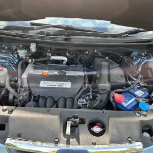 2005 Honda FR-V 5-door manual - Image 4