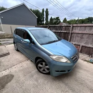 2005 Honda FR-V 5-door manual - Image 5