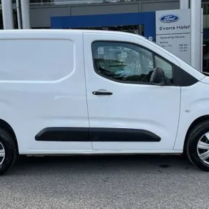 2021 Citroen Berlingo 1.5 BlueHDi Diesel Van Manual - Image 3