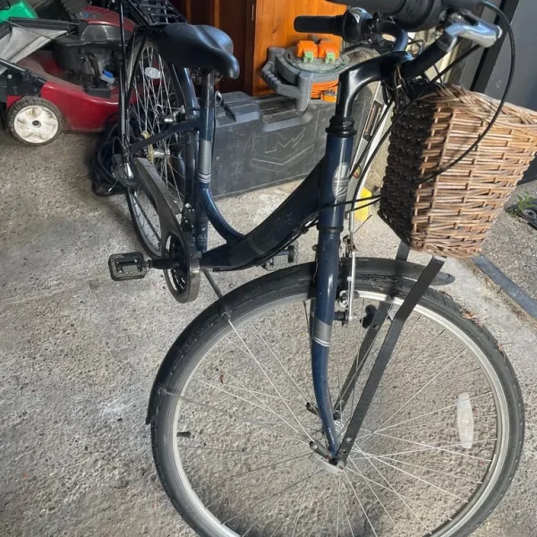 Women’s bike with basket