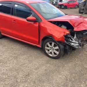 BREAKING 2013 VOLKSWAGEN POLO 1.2 TDI FOR PARTS - Image 2