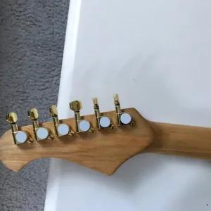 Strat style guitar - Image 3