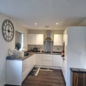 Double Room in a Quiet, Furnished House - Image 3