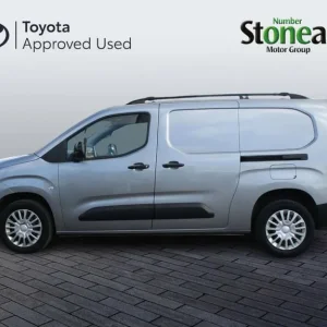 2021 Toyota ProAce 1.5 BlueHDi Icon Long Panel Van - Image 8