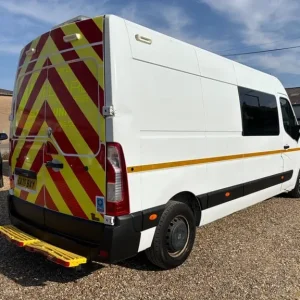 Renault Master 2.3 Welfare Van Camper FWD LM35 dCi 135 Business MY19 - Image 3