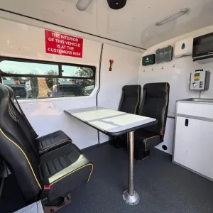 Renault Master 2.3 Welfare Van Camper FWD LM35 dCi 135 Business MY19 - Image 6