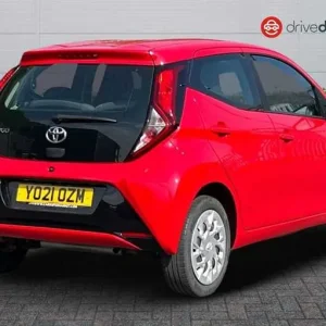 2021 Toyota Aygo 1.0 VVT-i X-Play Hatchback - Image 3