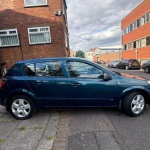 Vauxhall Astra 1.4 petrol 2007 hatchback - Image 2