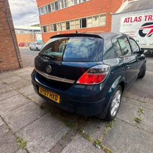 Vauxhall Astra 1.4 petrol 2007 hatchback - Image 3