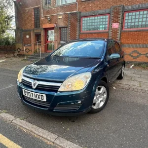 Vauxhall Astra 1.4 petrol 2007 hatchback - Image 4
