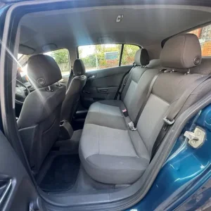 Vauxhall Astra 1.4 petrol 2007 hatchback - Image 7