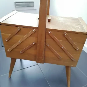 Vintage wooden cantilever sewing box