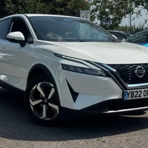 2022 Nissan Qashqai 1.3 DiG-T N-Connecta 5-door Hybrid