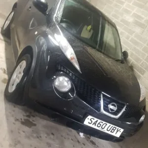 Nissan Juke 2010 5-door manual hatchback - Image 2