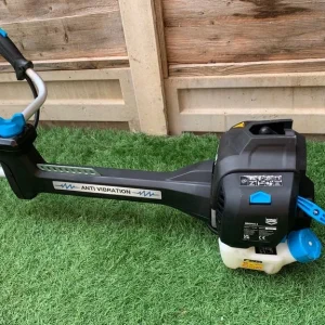 Mac Allister petrol brush cutter / strimmer - as new - Image 5