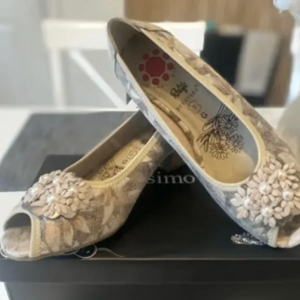 Pavers Shoes Size 5