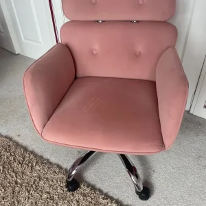 Height adjustable velvet swivel chair