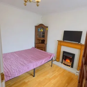 Double bed room in maidstone, Kent