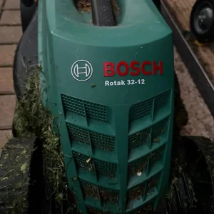 Bosch Rotak 32-12 Lawn Mower - Image 3