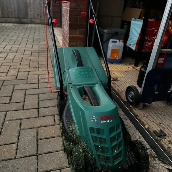Bosch Rotak 32-12 Lawn Mower