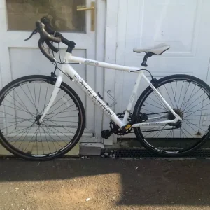 CLAUD BUTLER SABINE R2 ALUMINIUM ROAD BIKE WITH 700C WHEELS - Image 3