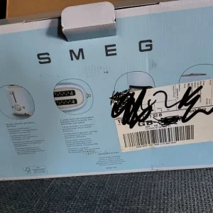 Red SMEG 4-slice toaster, unused, in original box - Image 3