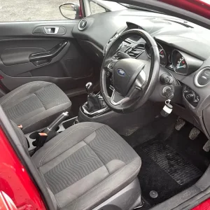 2016 Ford Fiesta Zetec hatchback manual - Image 5