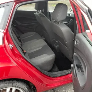 2016 Ford Fiesta Zetec hatchback manual - Image 6