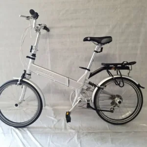 🚲 Almost New Giant Halfway Folding Bike 7-Speed Lightweight with Warranty - Image 2
