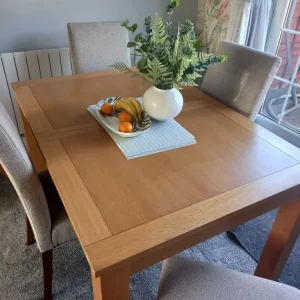 Dining table and 4 chairs - Image 3