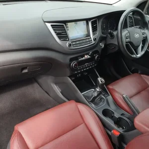 2016 Hyundai Tucson 1.6 T-GDi Premium SE 5-door Estate - Image 7