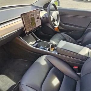 Tesla Model 3 Dual Motor Long Range 2020 - Image 8