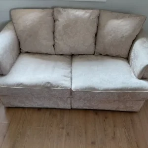 Beige sofa with three large cushions - Image 3