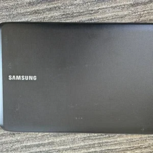 Samsung P530 15-inch Laptop - Image 2