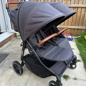 Puggle Urban City Pram with footmuffs and raincover - Image 2