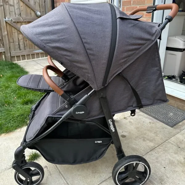 Puggle Urban City Pram with footmuffs and raincover