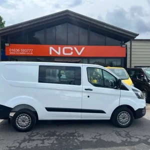 2022 Ford Transit Custom 300 LEADER DCIV ECOBLUE CREW VAN 6 SEATER - Image 2