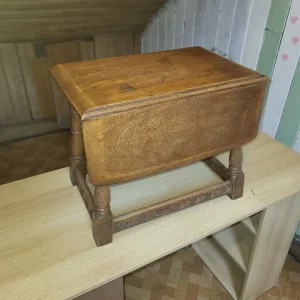 Oak coffee table - Image 2